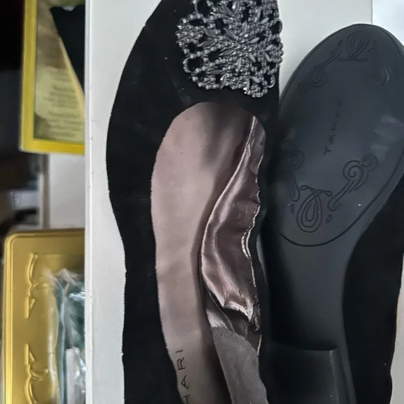Tahari Black Velvet Flats with Ornate Design
Size 10M - Picture 4 of 5